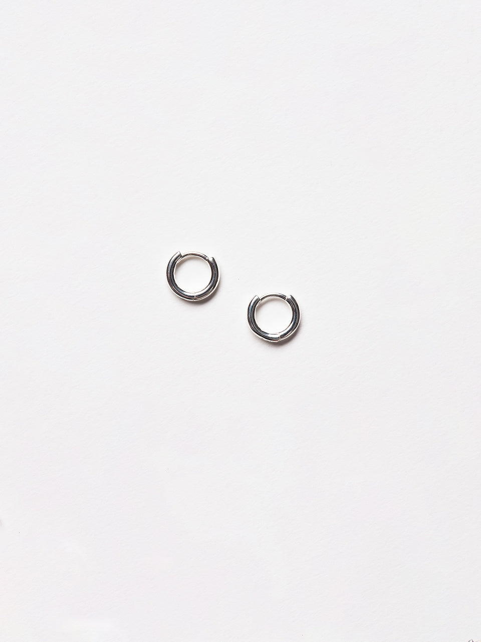 Mini Hoop Earrings 7mm