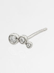 Beautitude Triple Bezel-Set Diamond Earring（片耳）