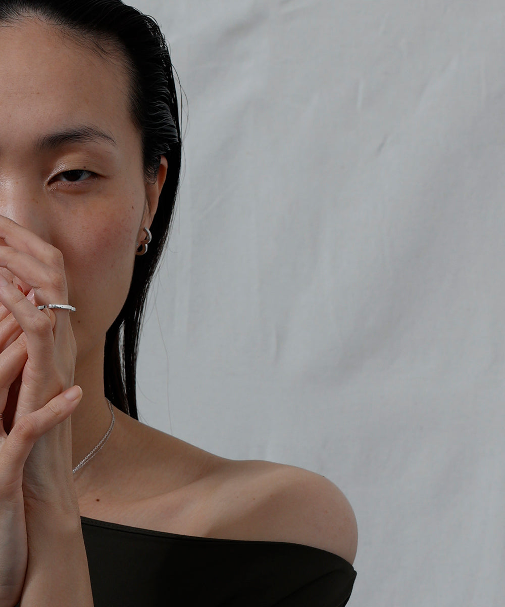 Flat Arc Earring（片耳）