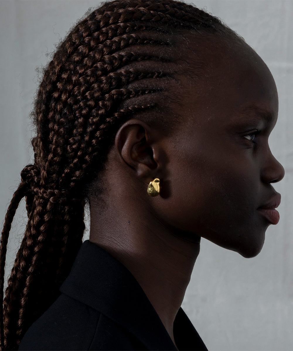 Abstract Silhouette Earrings（ペア）