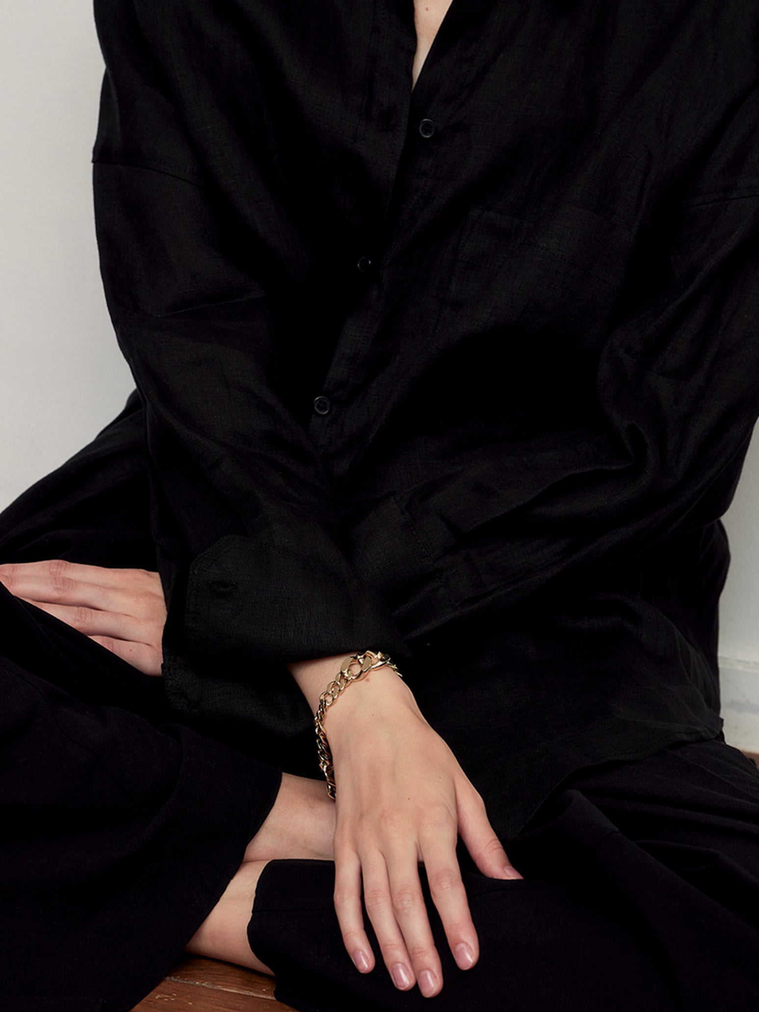 Varied Pieces Curb Chain Bracelet