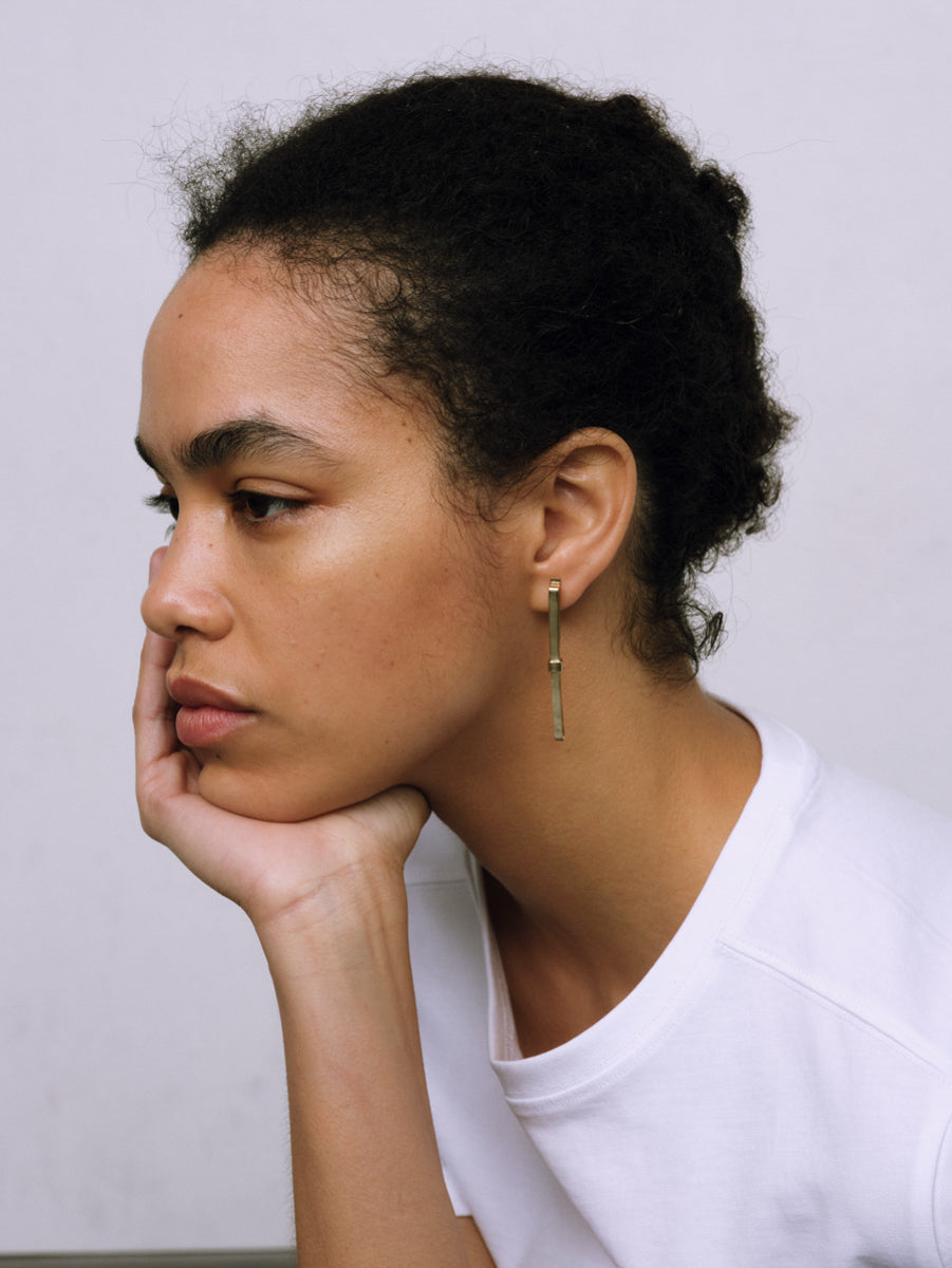 Long Linear Ribbon Earring（ピアス/片耳）