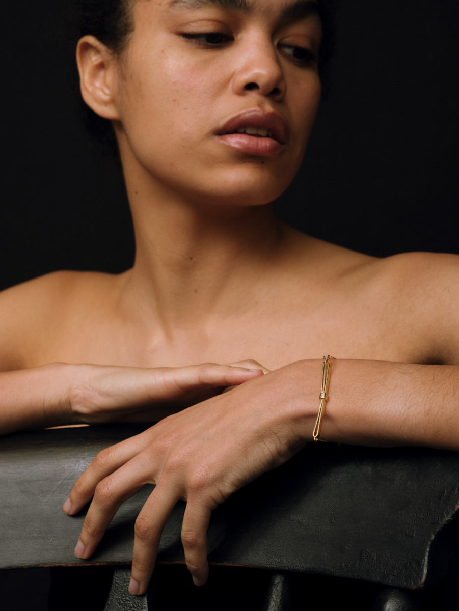 Linear Ribbon Bracelet