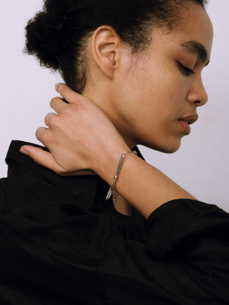 Linear Ribbon Bracelet