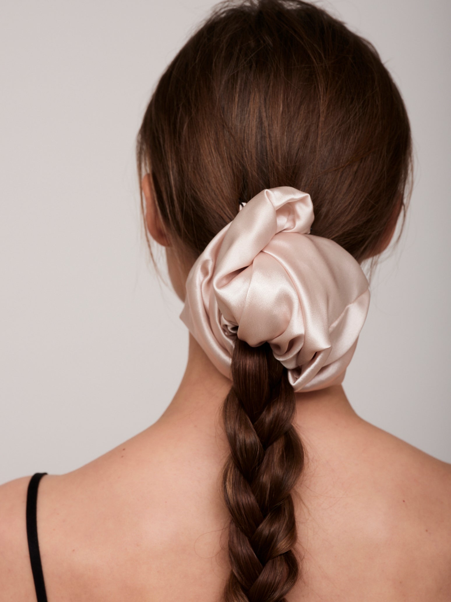 Satin Scrunchie – ucalypt